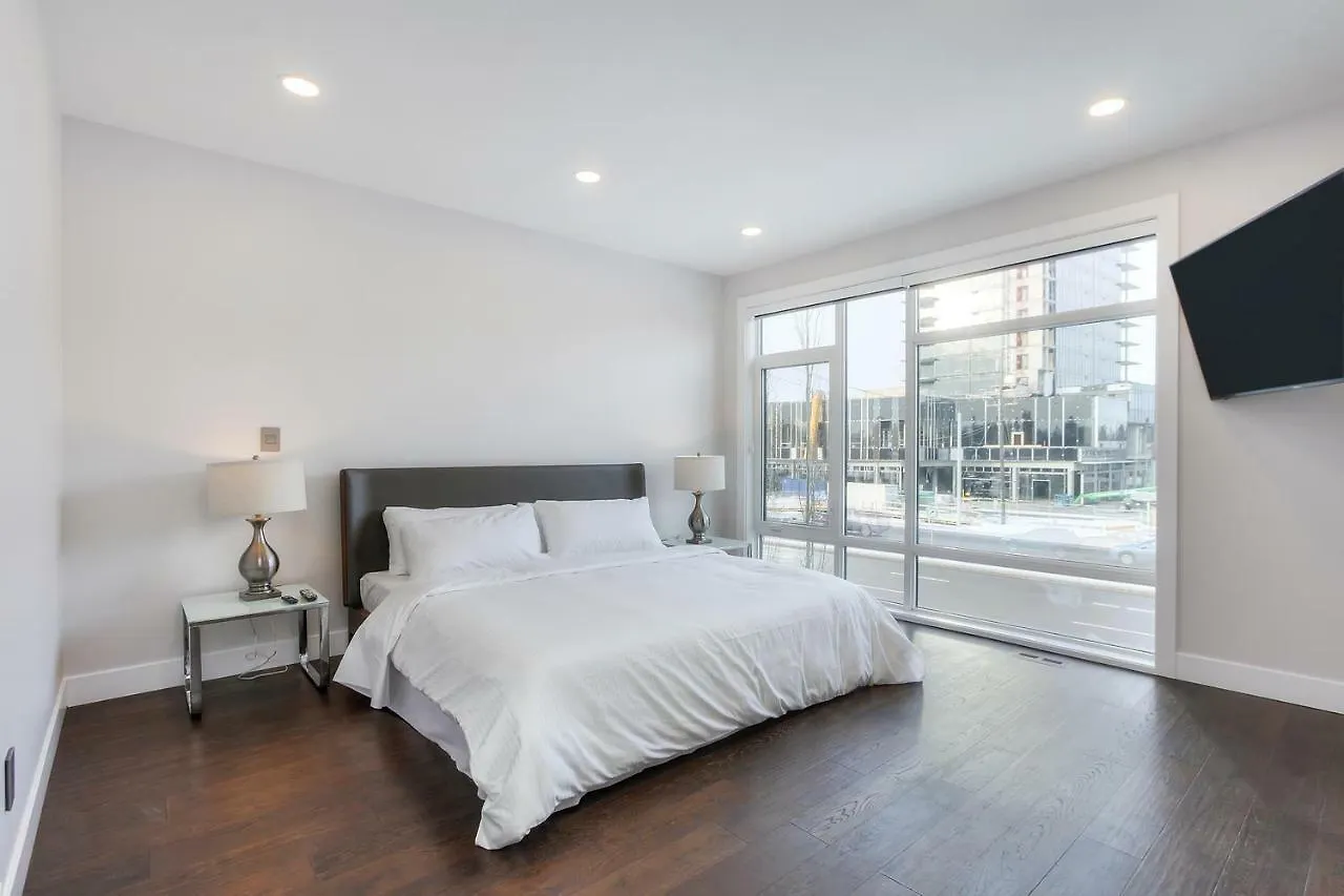New Luxury Townhome Edmonton